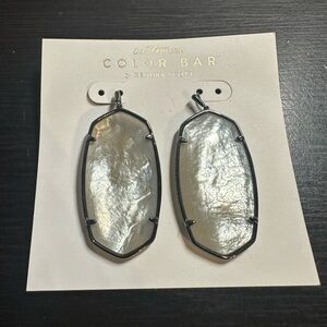 Kendra Scott EUC Gunmetal Gray Illusion Faceted Danielle Earrings